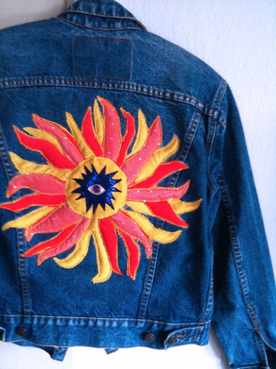 http://sassyj.net/media/blog/SunRaJacketWEB.jpg
